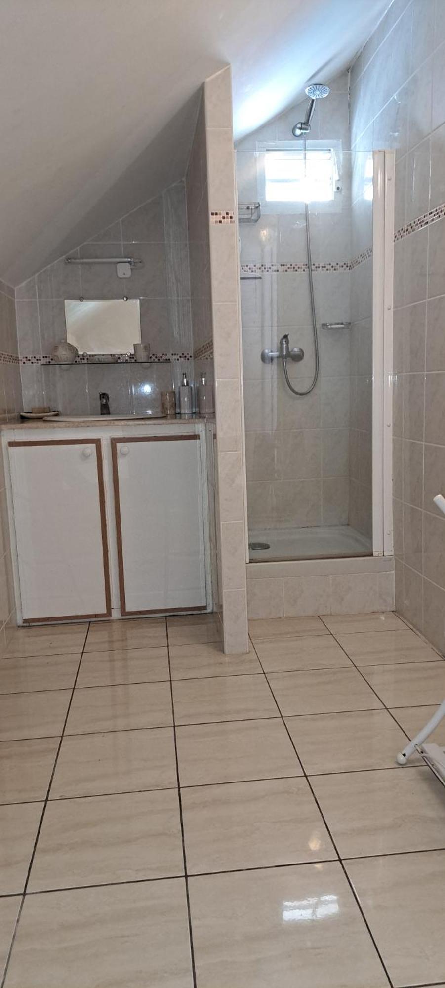 Logement Spacieux Deux Pieces A Baie Mahault Exterior photo